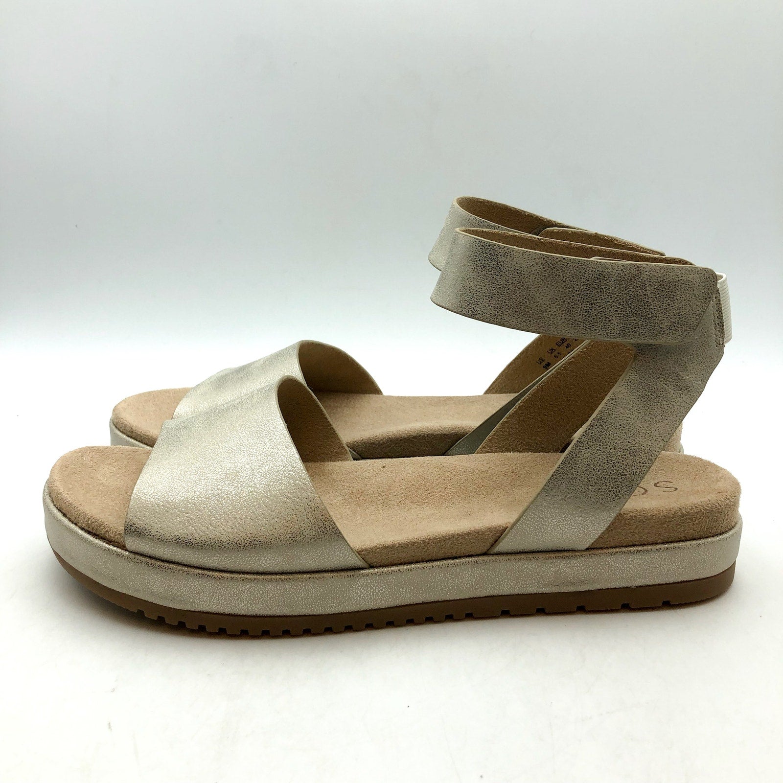 Soul Naturalizer Womens Deara Platform Flat Sandals 9.5 WIDE Gold Leather NIB