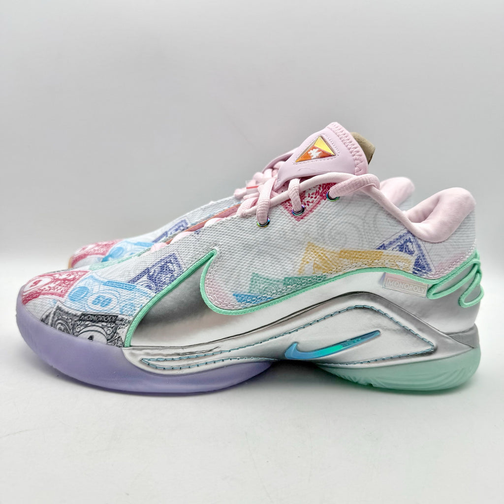 NIKE Mens Lebron XXll QS Sneakers US 10 EU 44 White Multicolor Athletic NIB
