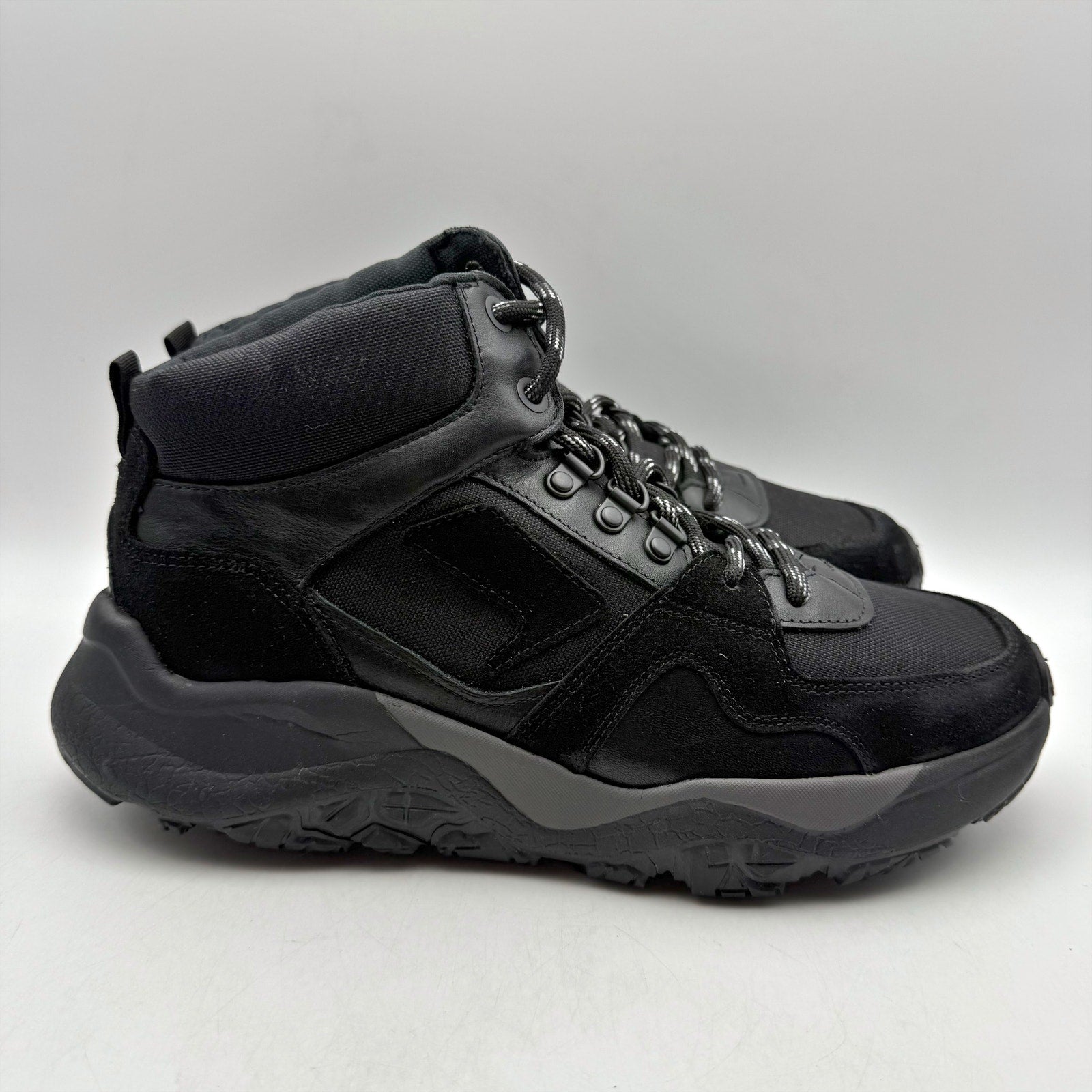 SAS Mens Hi Country-Y Hiking Boots 9 M Black Cast Iron Lace Up Lightweight NIB