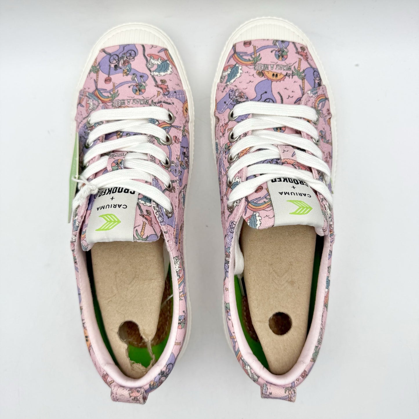 Cariuma Womens OCA Low Sneakers US 7 M EU 38 Rose Graphic Print Canvas NIB