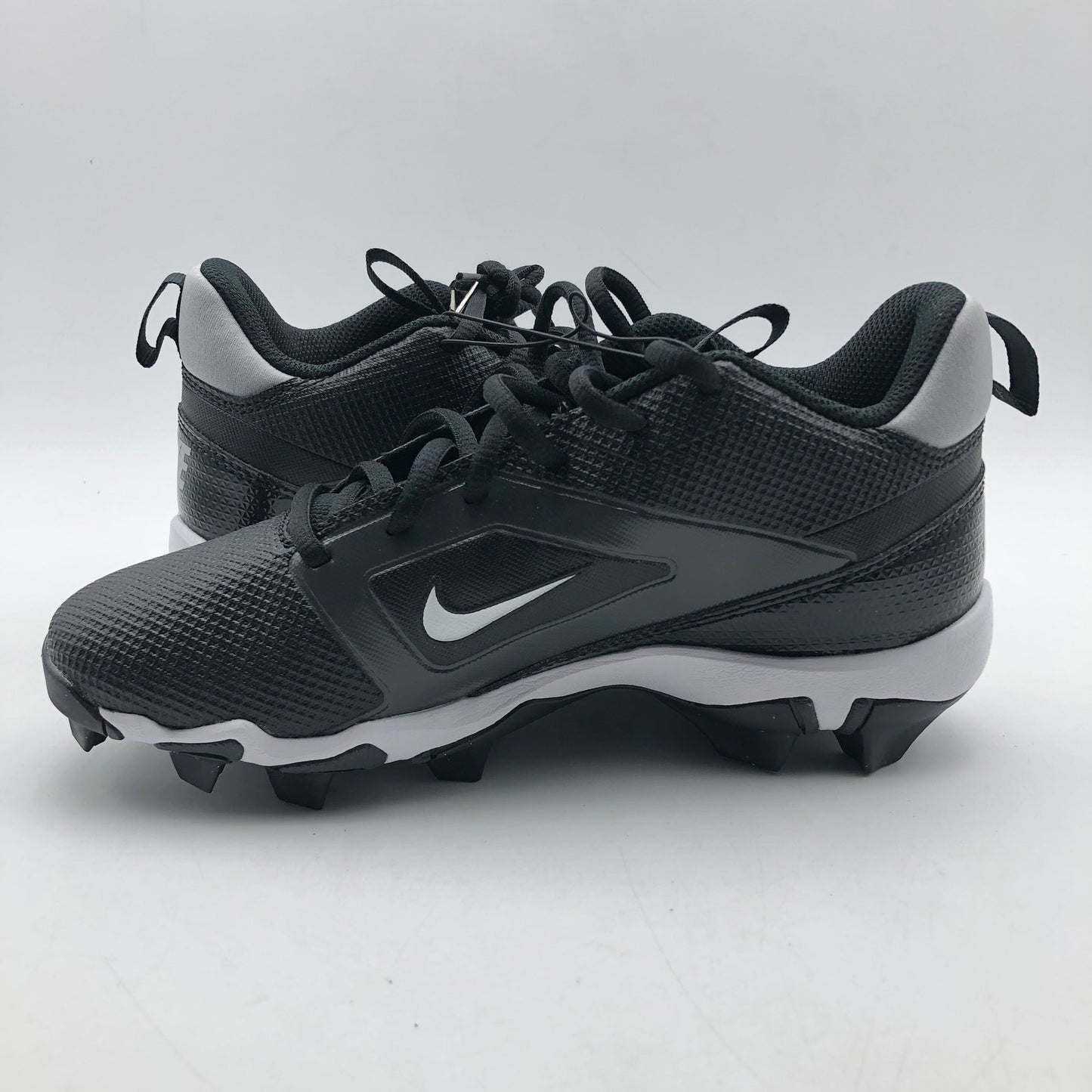 Nike Kids Alpha Menace 4 Shark Football Cleats Size 5 Wide Black Grey White NWOB