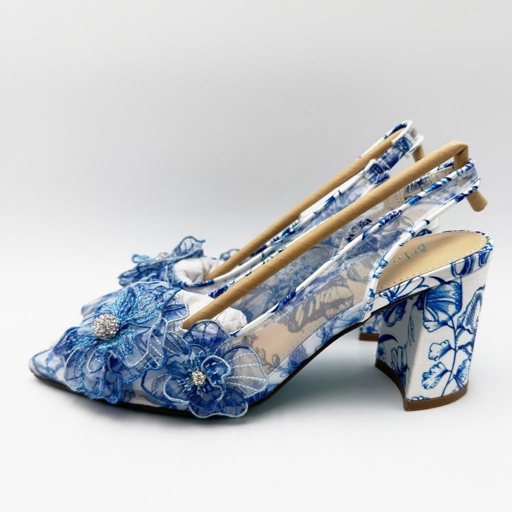 Betsey Johnson Womens Petra Slingback Heels Size 5 White Blue Floral Chiffon NIB