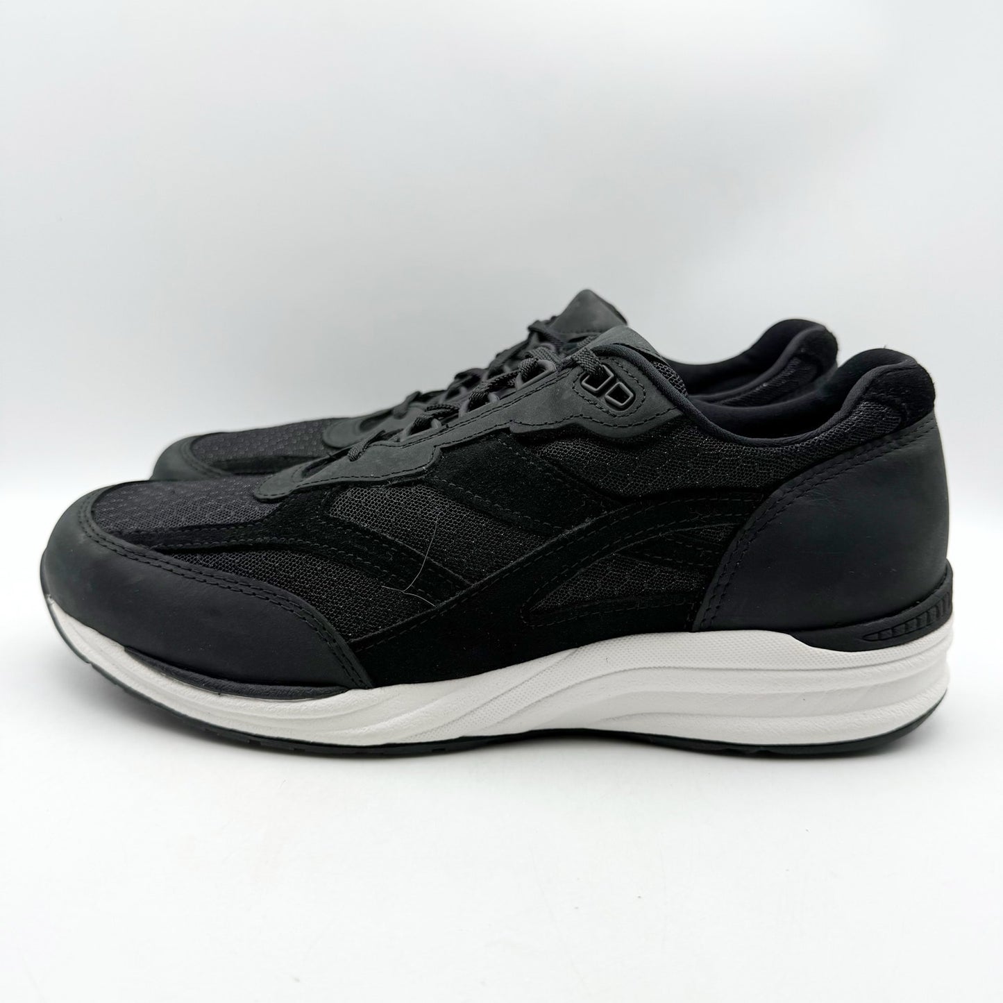 SAS Mens Journey Mesh Walking Sneakers US 9.5 M EU 42.5 Black Suede NIB