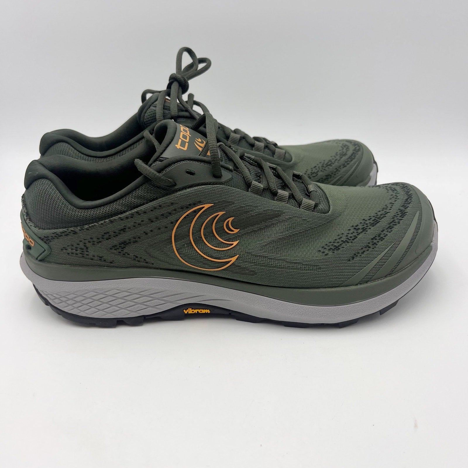 Topo Athletic Mens Pursuit 2 Trail Athletic Shoes Size 10 Green Running NIB