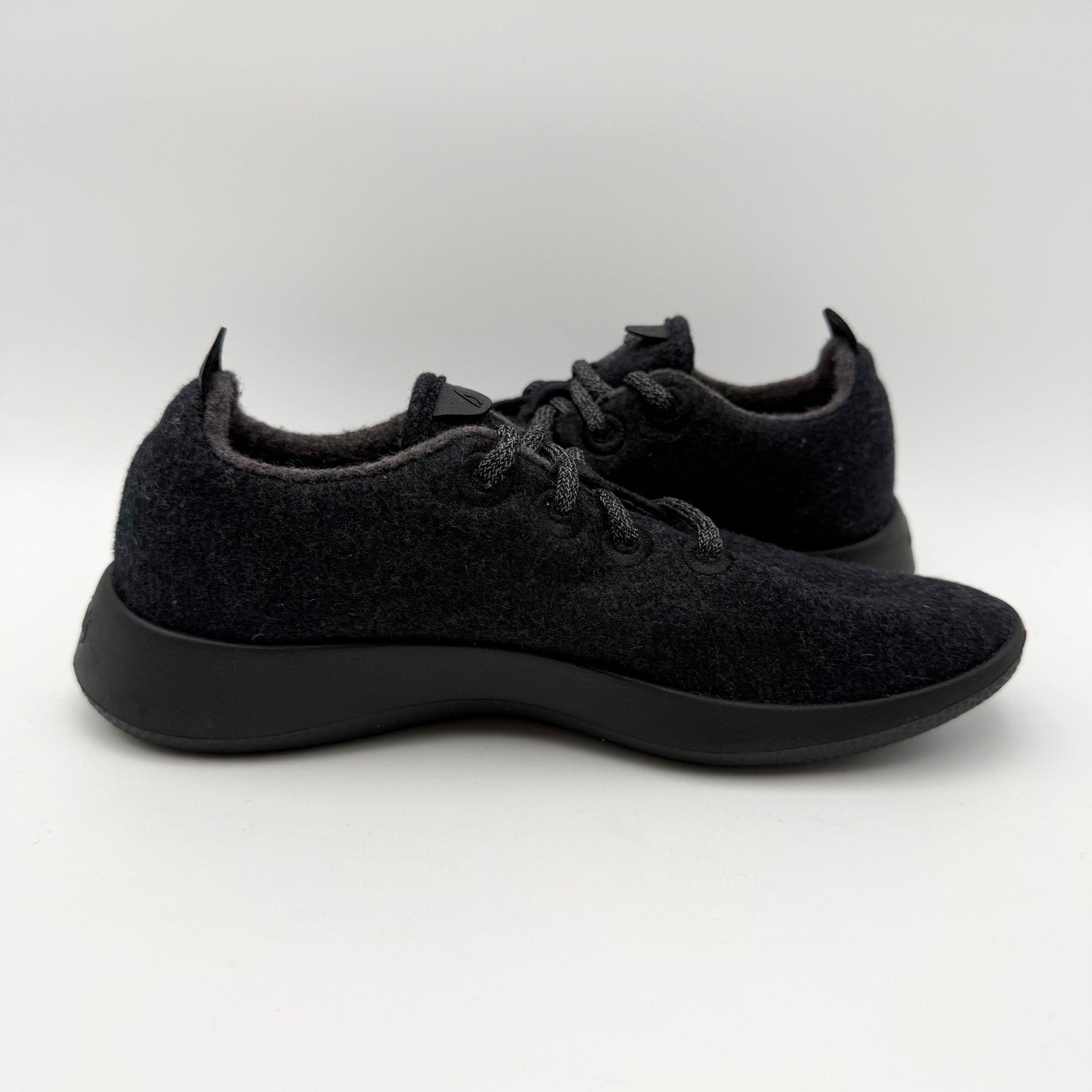 AllBirds Womens Wool Runner Casual Sneakers US 9 EU 39 Black Athletic NIB