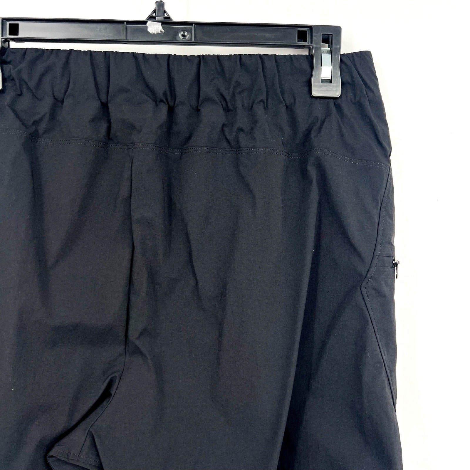 ARC'TERYX Women's Aestas 5.5 All-Mountain Shorts Size 8 Black Light Packable NWT