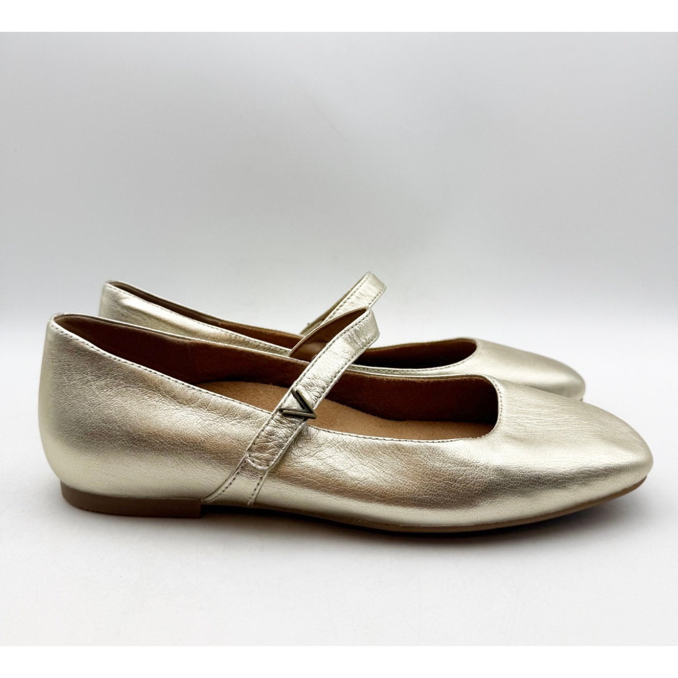 Vionic Womens Alameda Mary Jane Flats US 7 EU 37 Gold Metallic Leather NIB