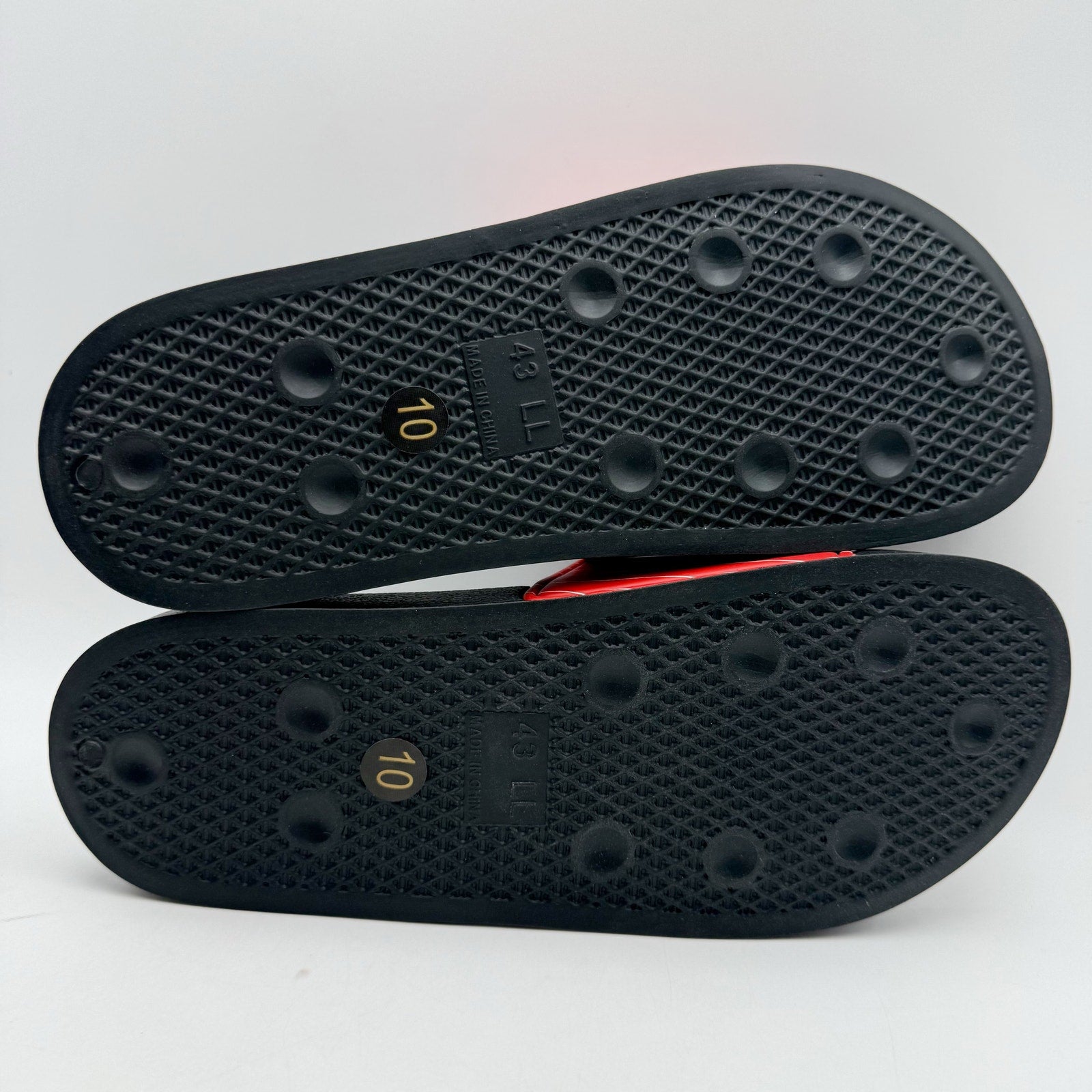 73 Studio Mens Chicago Sandals US 10 EU 43 Red Black Slides Rubber NWOB