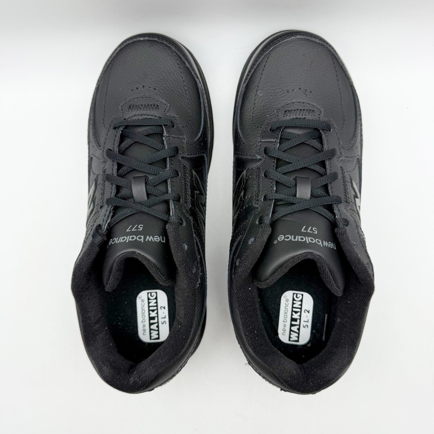 New Balance Womens 577 Walking Sneakers US 9 Wide Black Leather Athletic NIB