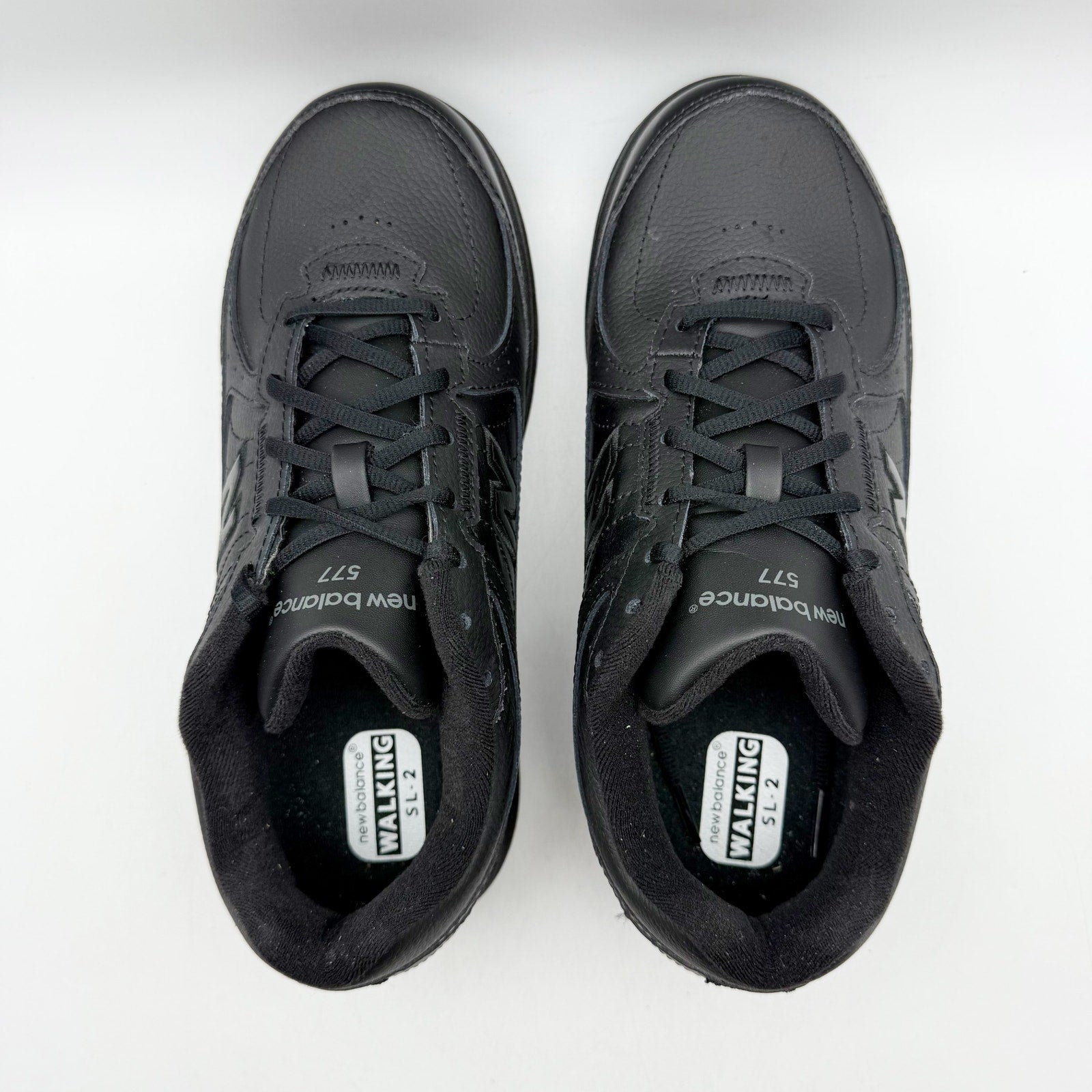 New Balance Womens 577 Walking Sneakers US 9 Wide Black Leather Athletic NIB