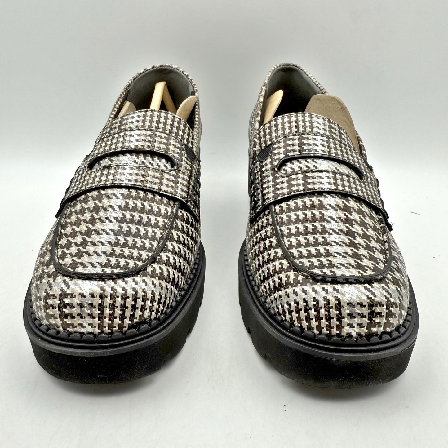 Vionic Womens Fillmore Heeled Loafers US 6 M EU 36 Black White Suede NIB