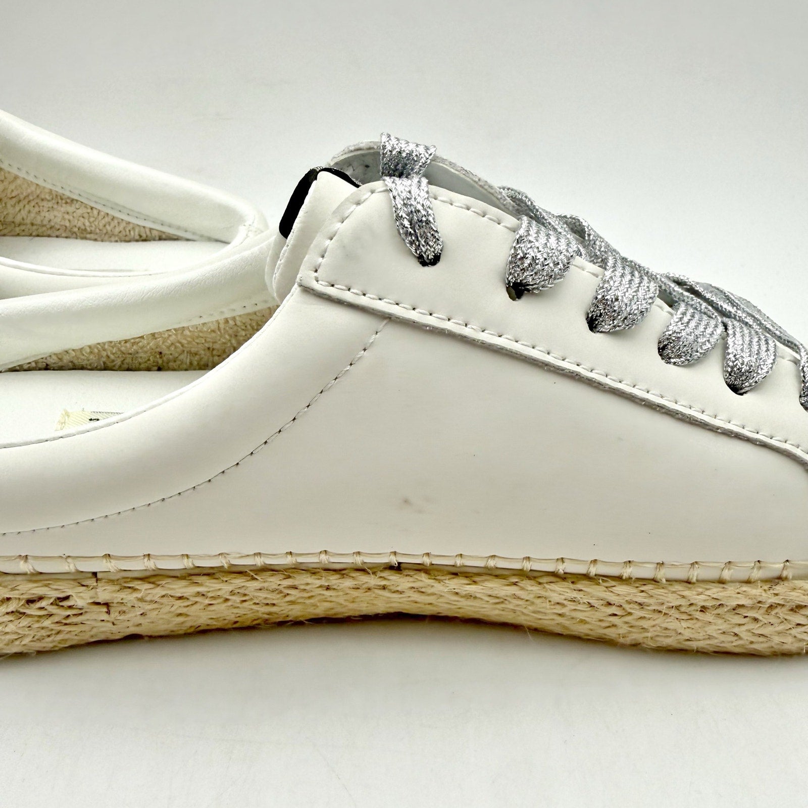Vintage Havana Womens Melody Slip On Sneakers US 7 Off White Leather Mules NWOB
