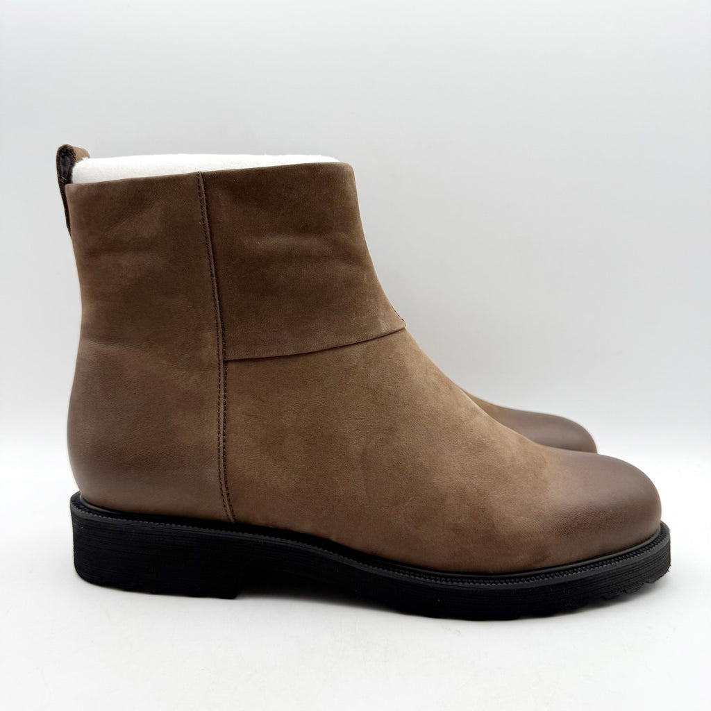 David Tate Womens Damila Boots US 9.5M EU 40 Brown Nubuck Leather NIB