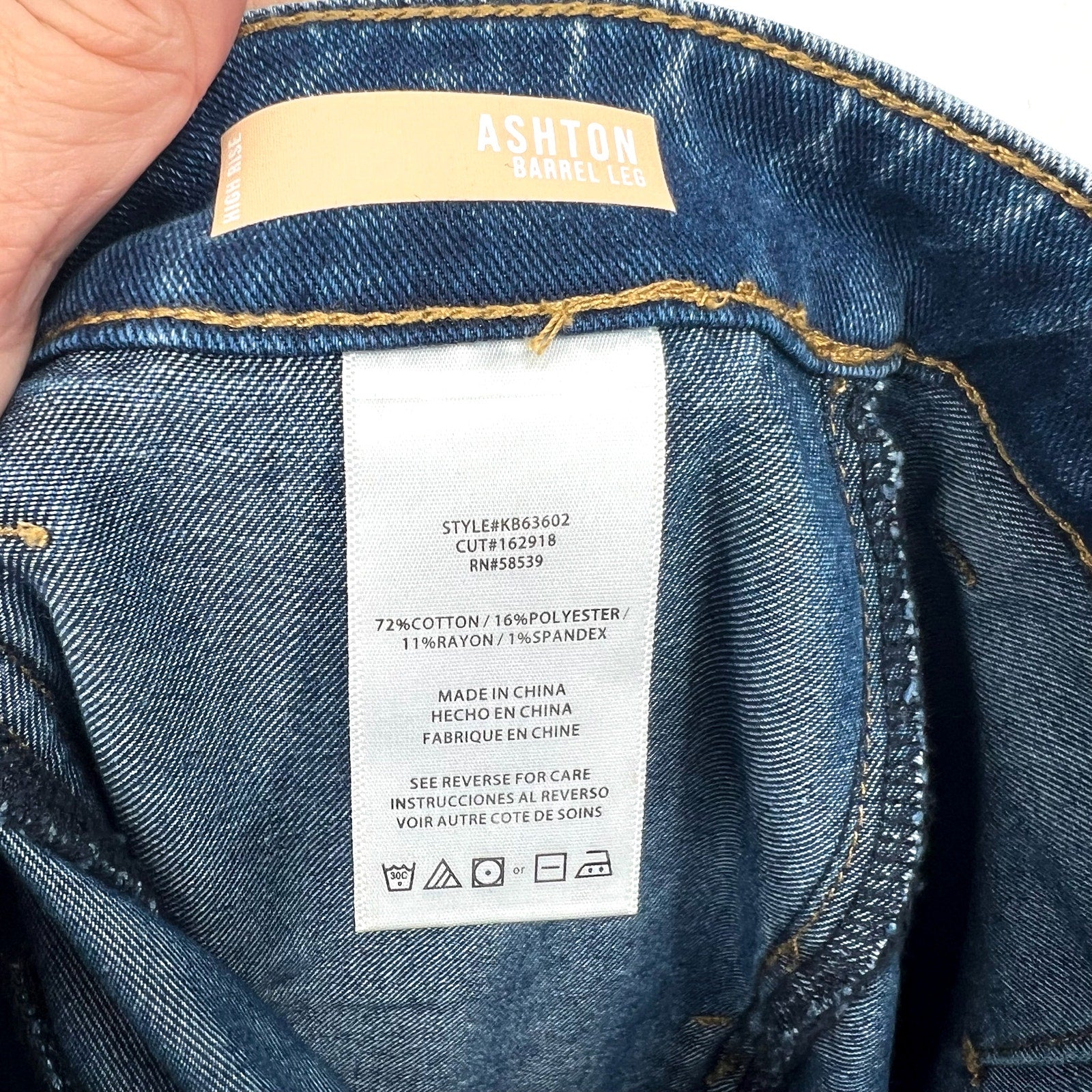 KUT FROM THE KLOTH Women's Ashton Barrel Leg Jeans Size 0 Blue Medium Wash NWT