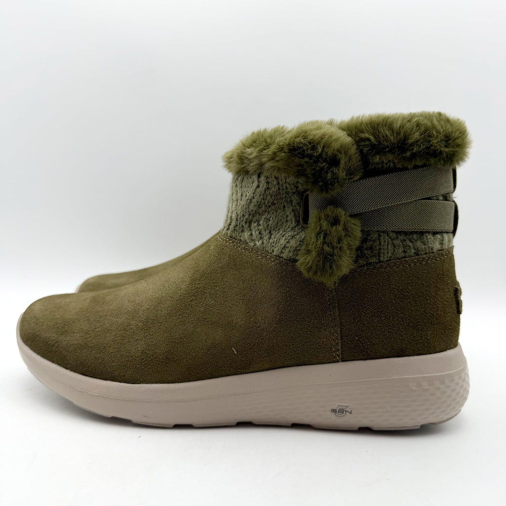 Skechers Womens On The Go City Boots Size 6 WIDE Green Suede Water Repellent NIB