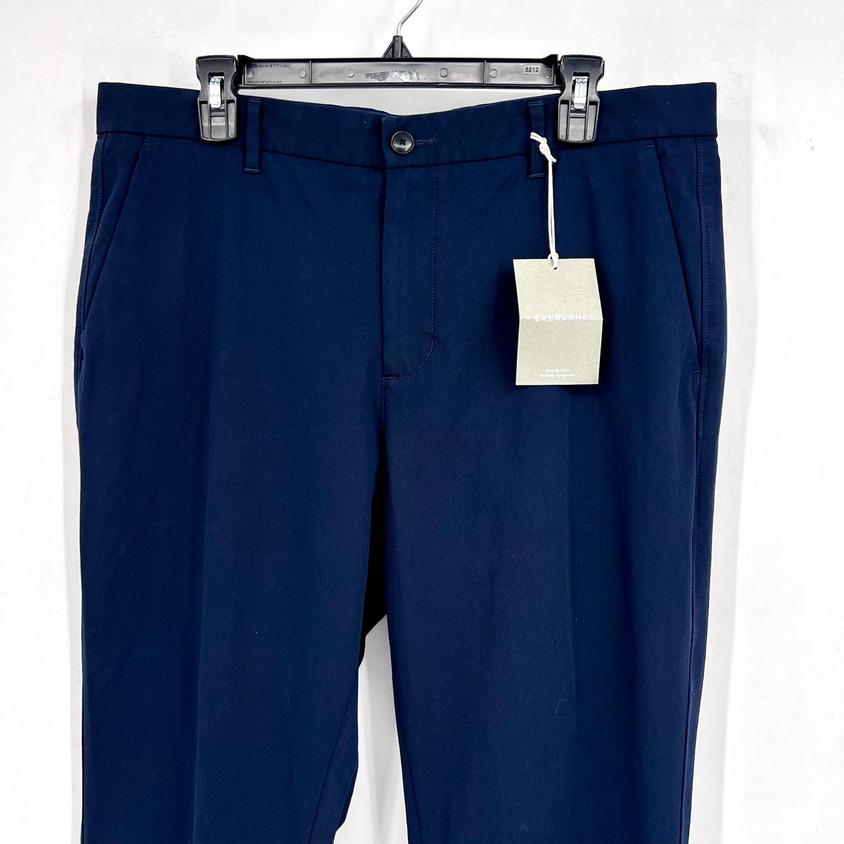 EVERLANE Uniform Mens Performance Chino Pants 34x30 Navy Blue Athletic Fit NWT
