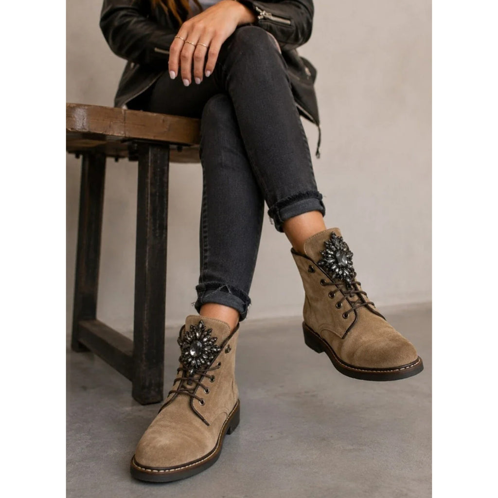 Vince Camuto Womens Sefella Combat Booties Size 7 EU 37 Tan Suede Ankle NIB