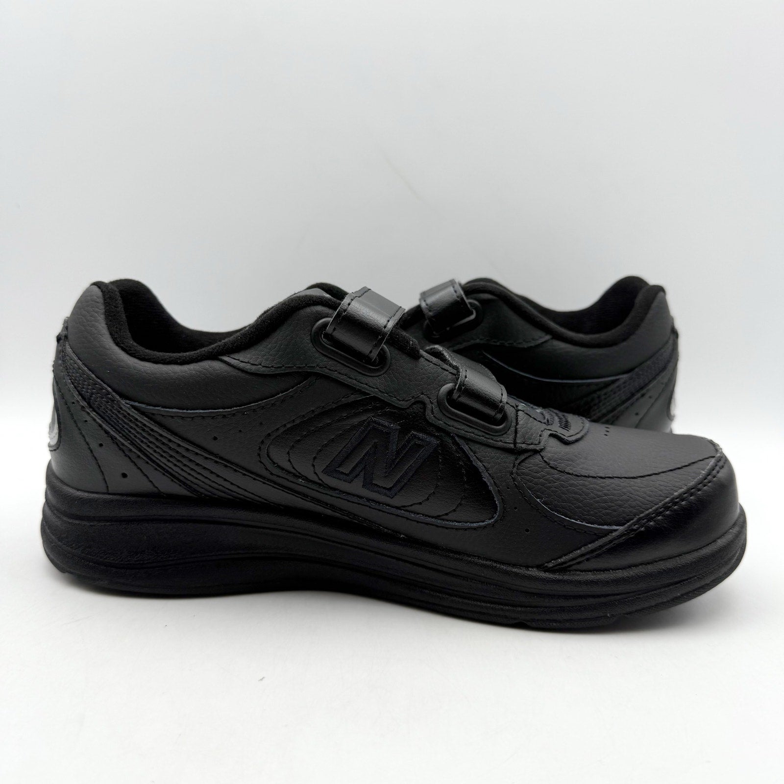 New Balance Womens 577 Walking Sneakers US 7 EU 37.5 Black Hook-and-Loop NIB