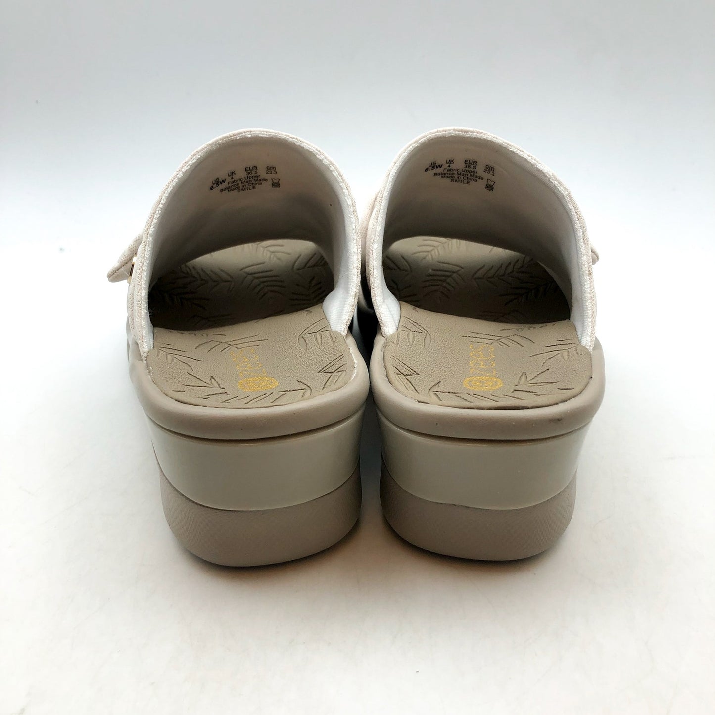 BZEES Womens Smile Comfort Wedge Slide Sandal 6.5 Wide Beige Cheetah Fabric NIB