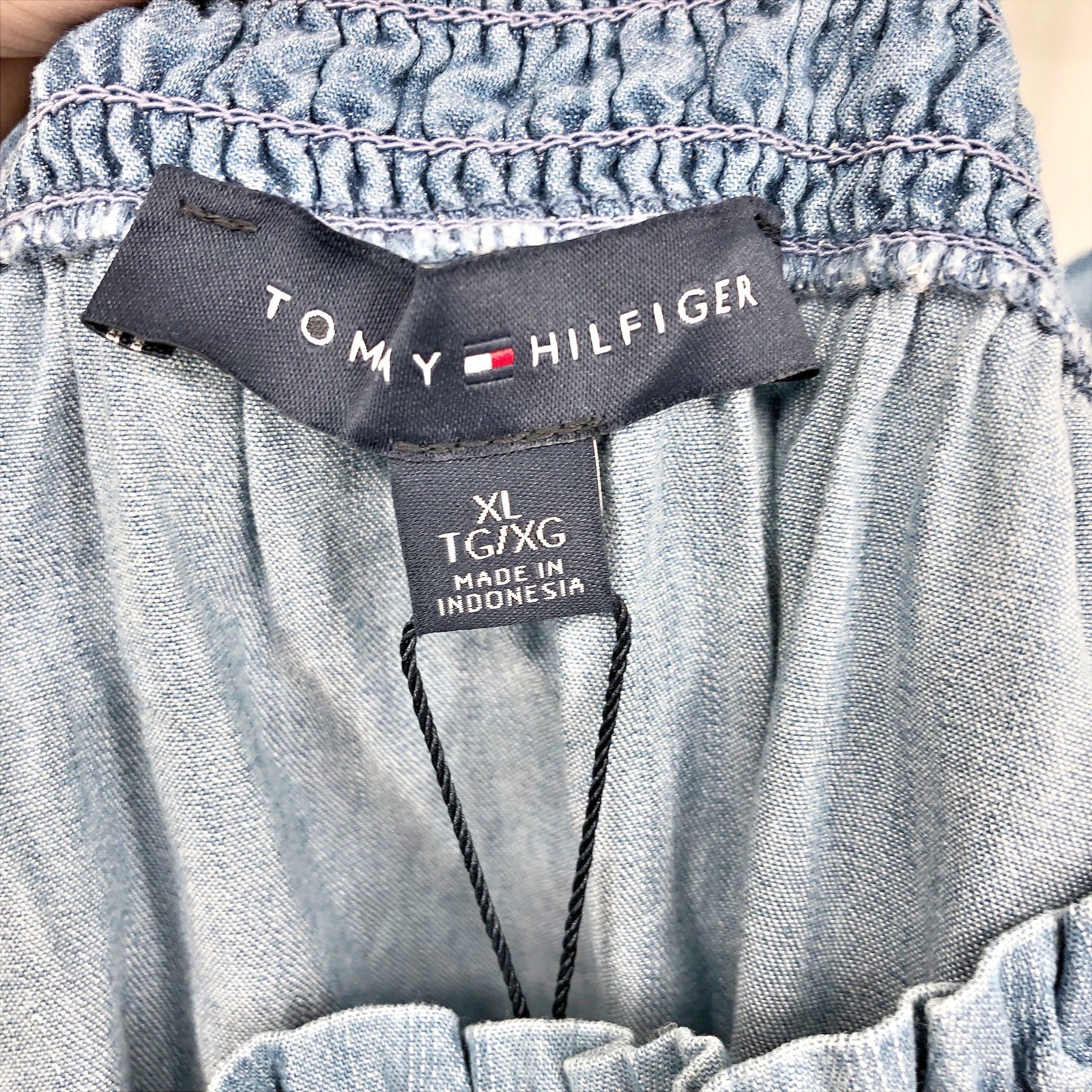 Tommy Hilfiger Womens Chambray Tank Top XL Blue Shoulder Tie Ruffle Smocking NWT