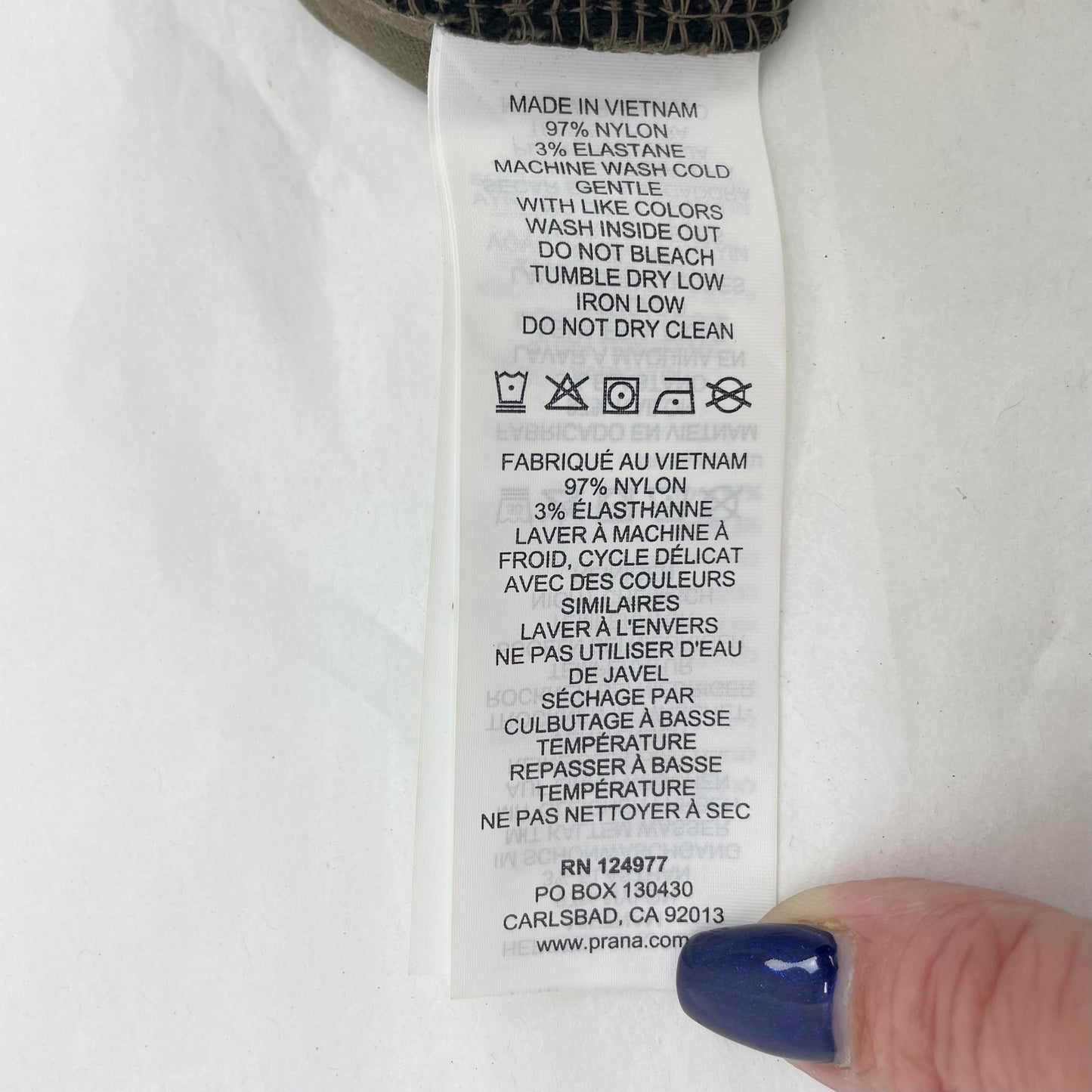 prAna Mens Brion Shorts Size 28 Slate Green Mountain Print 11 inch Inseam