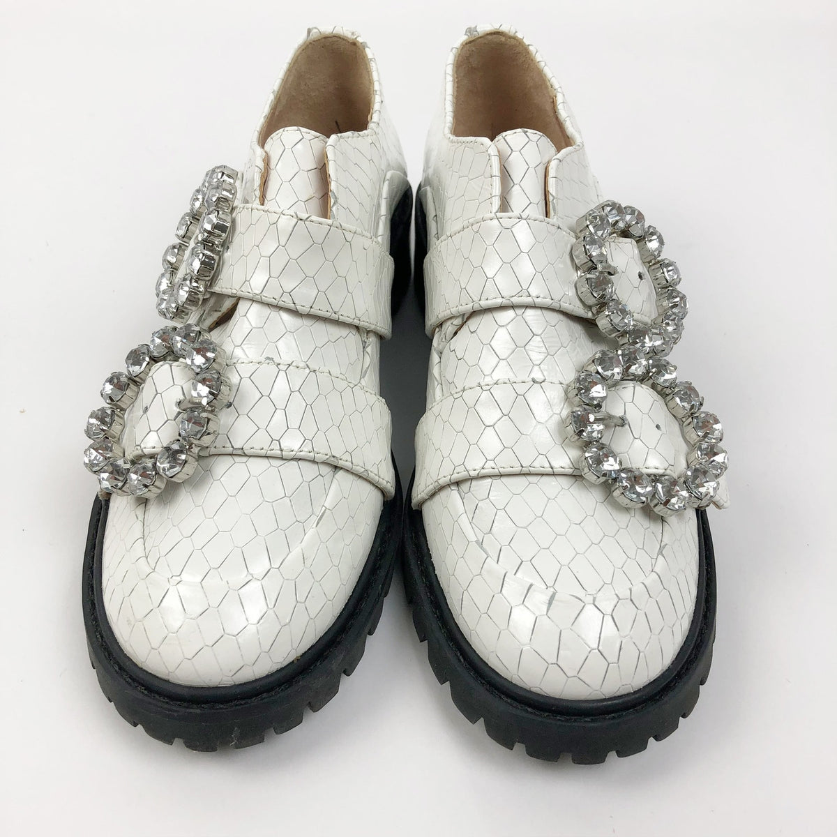 Schutz Womens Doris Oxford Shoes Size 6.5 White Snake Embossed Leather NWOB